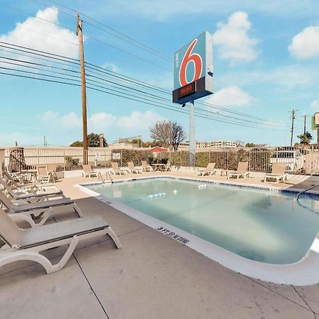 Motel 6-Austin, Tx - Airport - South מראה חיצוני תמונה