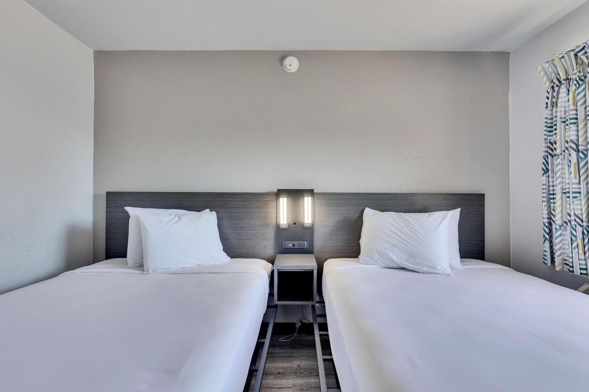 Motel 6-Austin, Tx - Airport - South מראה חיצוני תמונה