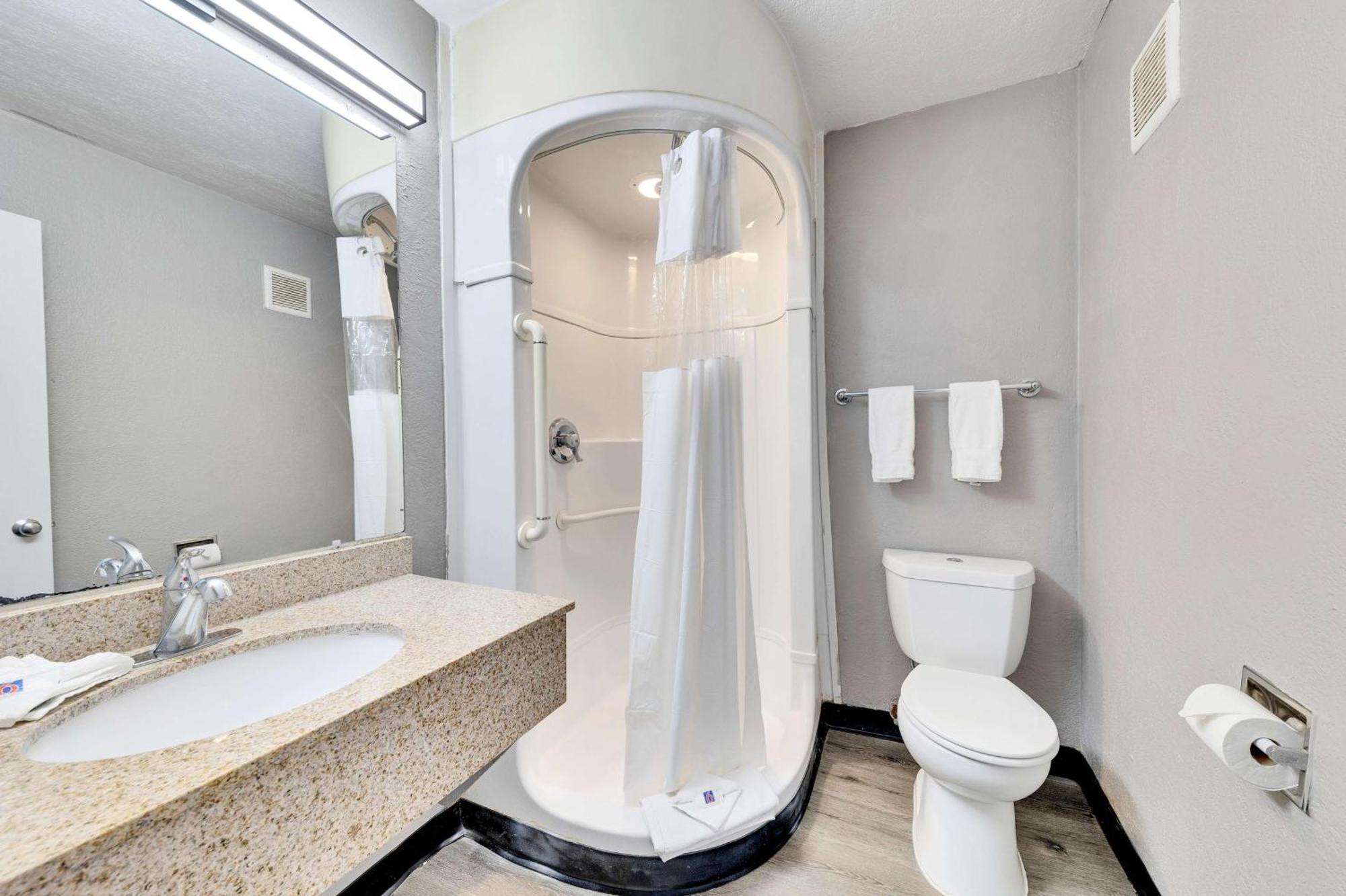 Motel 6-Austin, Tx - Airport - South מראה חיצוני תמונה