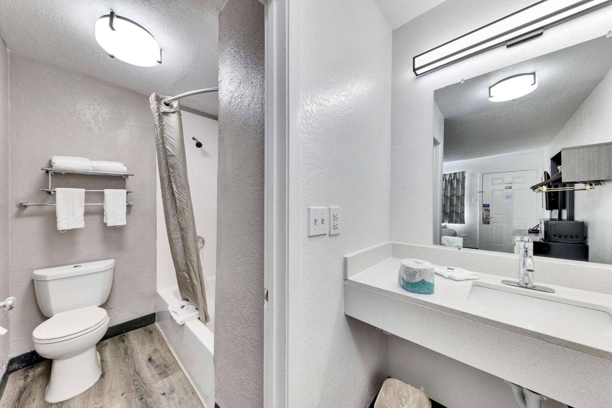 Motel 6-Austin, Tx - Airport - South מראה חיצוני תמונה