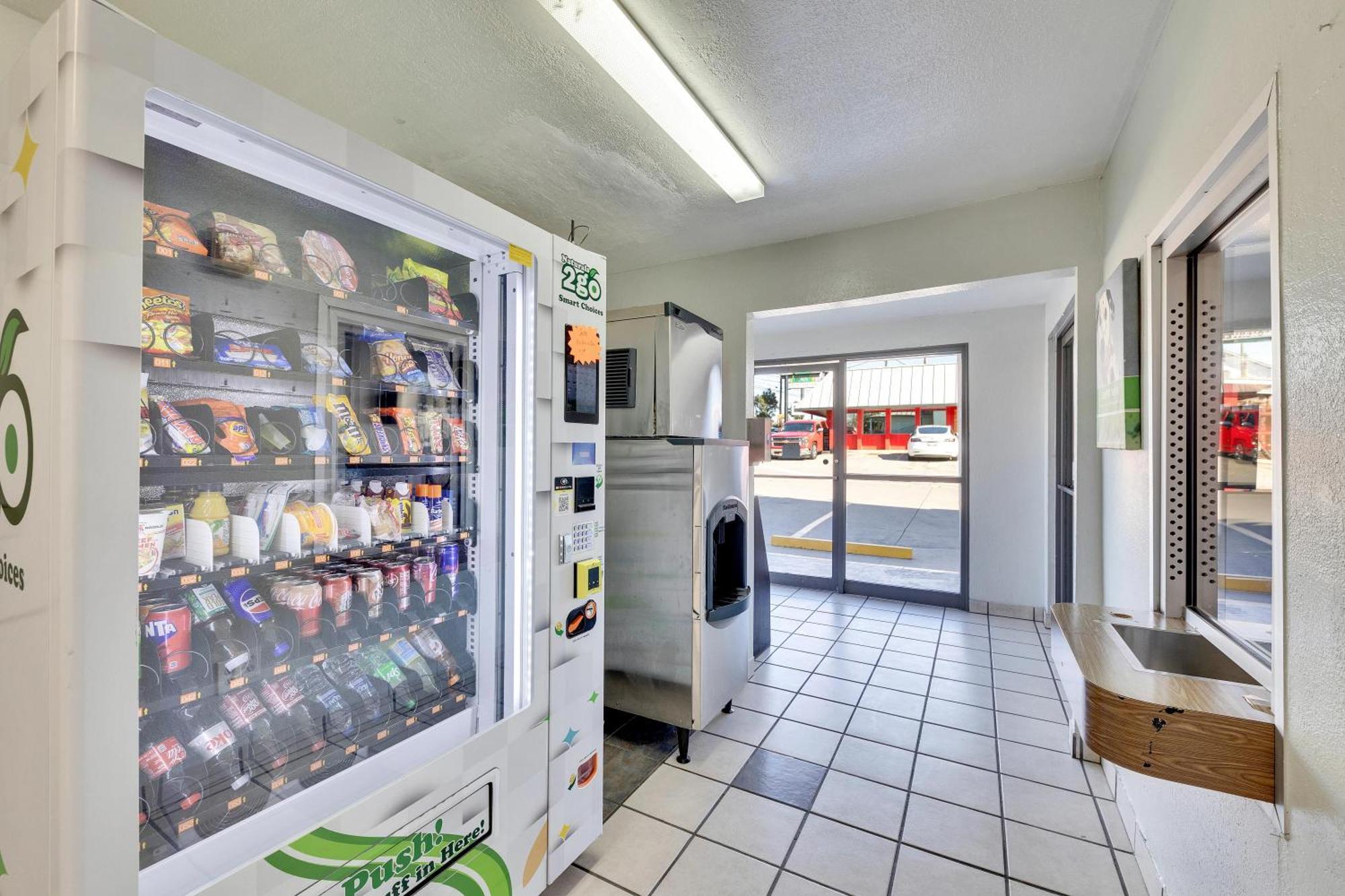 Motel 6-Austin, Tx - Airport - South מראה חיצוני תמונה