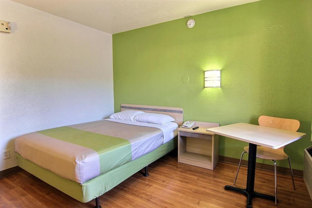 Motel 6-Austin, Tx - Airport - South מראה חיצוני תמונה