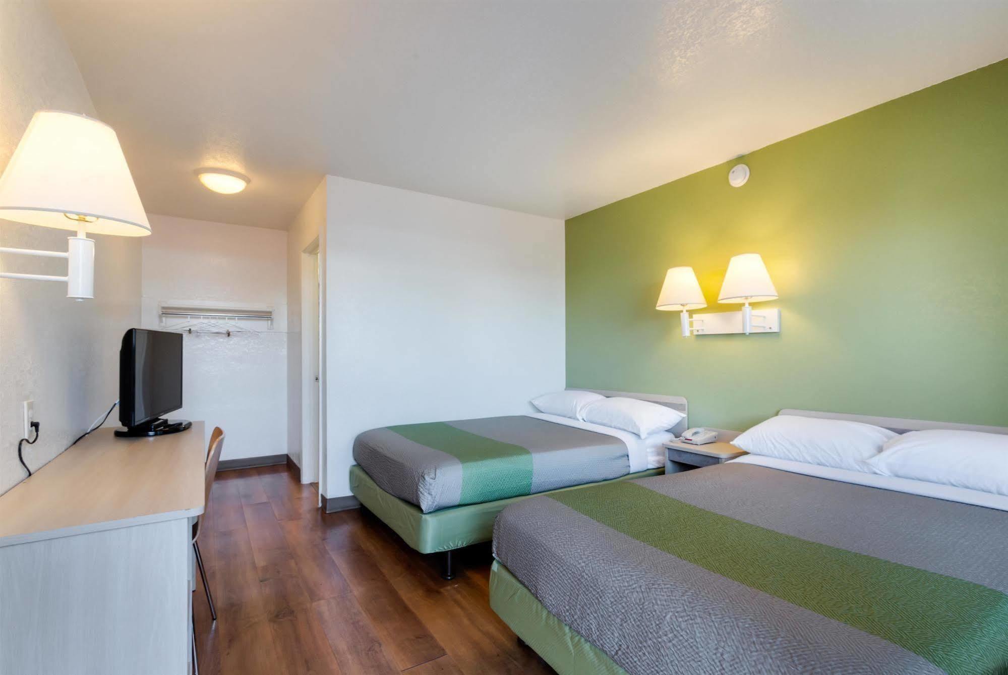 Motel 6-Austin, Tx - Airport - South מראה חיצוני תמונה